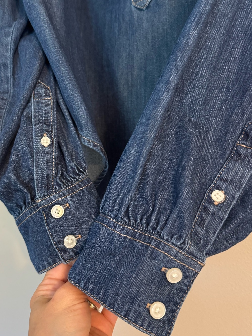 TIME AND TRU Denim Popover Top XL 27” p2p Indigo NWOT - Picture 6 of 10